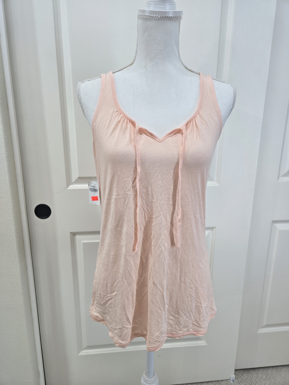 Old Navy Light Peach Colored Tank-Top